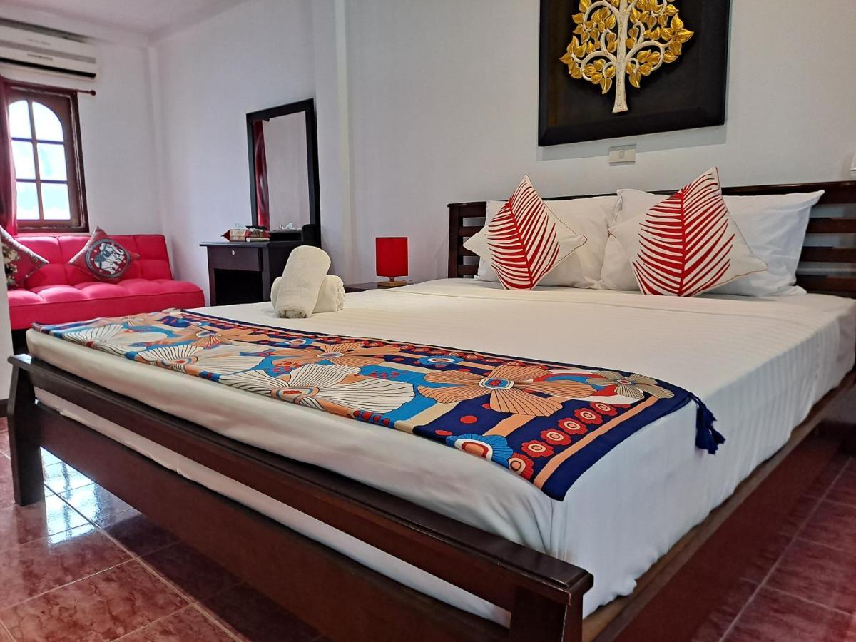 The Beach Boutique Resort Ban Pak Nam Pran Luaran gambar