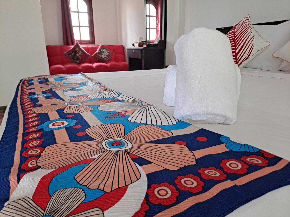 The Beach Boutique Resort Ban Pak Nam Pran Luaran gambar