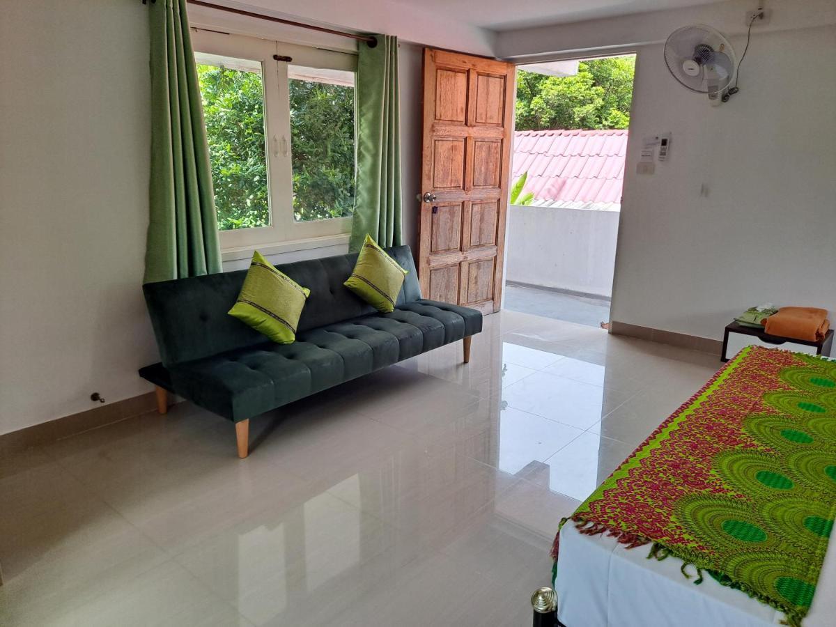 The Beach Boutique Resort Ban Pak Nam Pran Luaran gambar