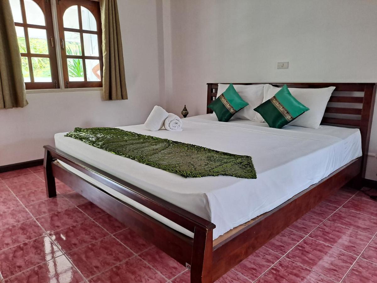 The Beach Boutique Resort Ban Pak Nam Pran Luaran gambar