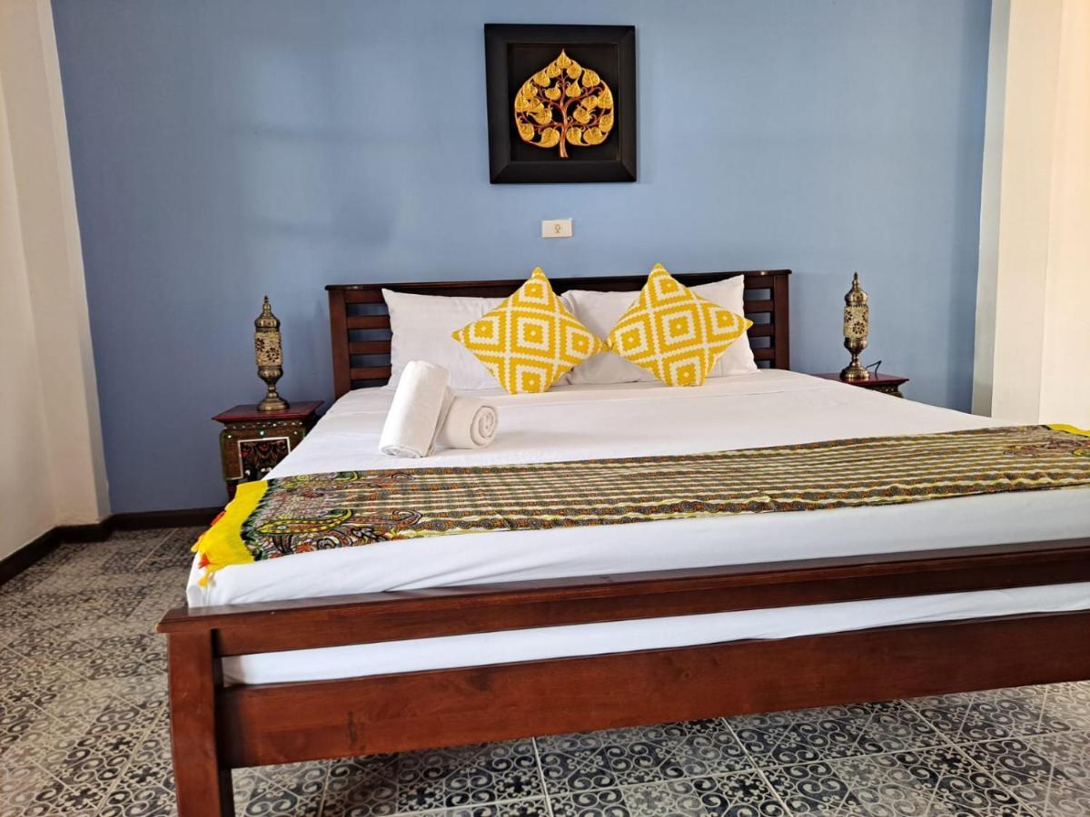 The Beach Boutique Resort Ban Pak Nam Pran Luaran gambar