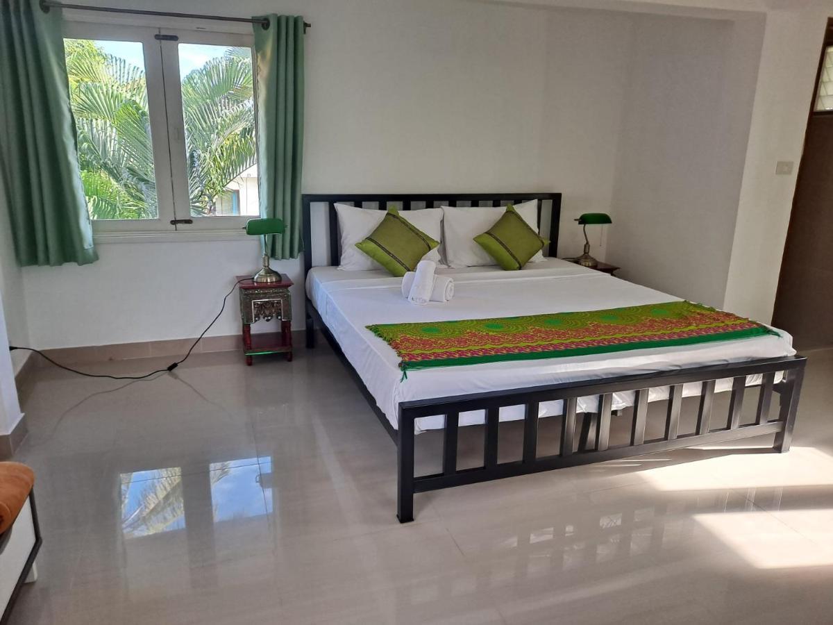 The Beach Boutique Resort Ban Pak Nam Pran Luaran gambar
