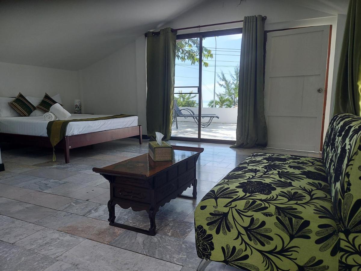 The Beach Boutique Resort Ban Pak Nam Pran Luaran gambar
